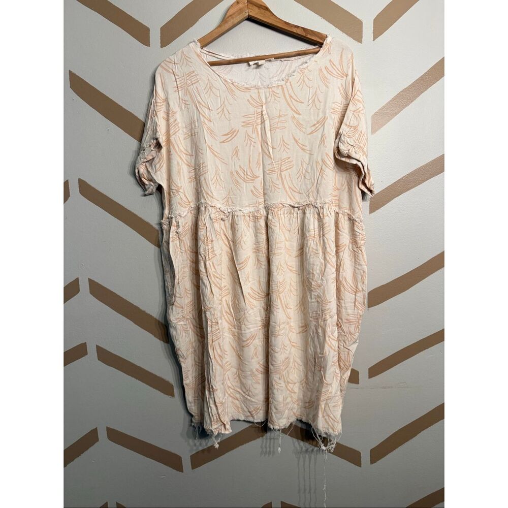 Grade & Gather Beige Oversized‎ Leaf Print Short Sleeve Mini Dress Size Medium